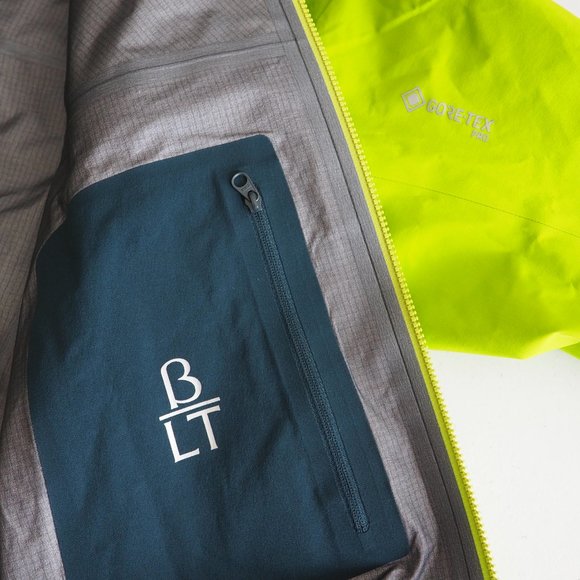Arc'teryx Men's Beta LT Jacket Lightweight Gore-Tex Pro Shell Utopia Green M - Picture 8 of 10